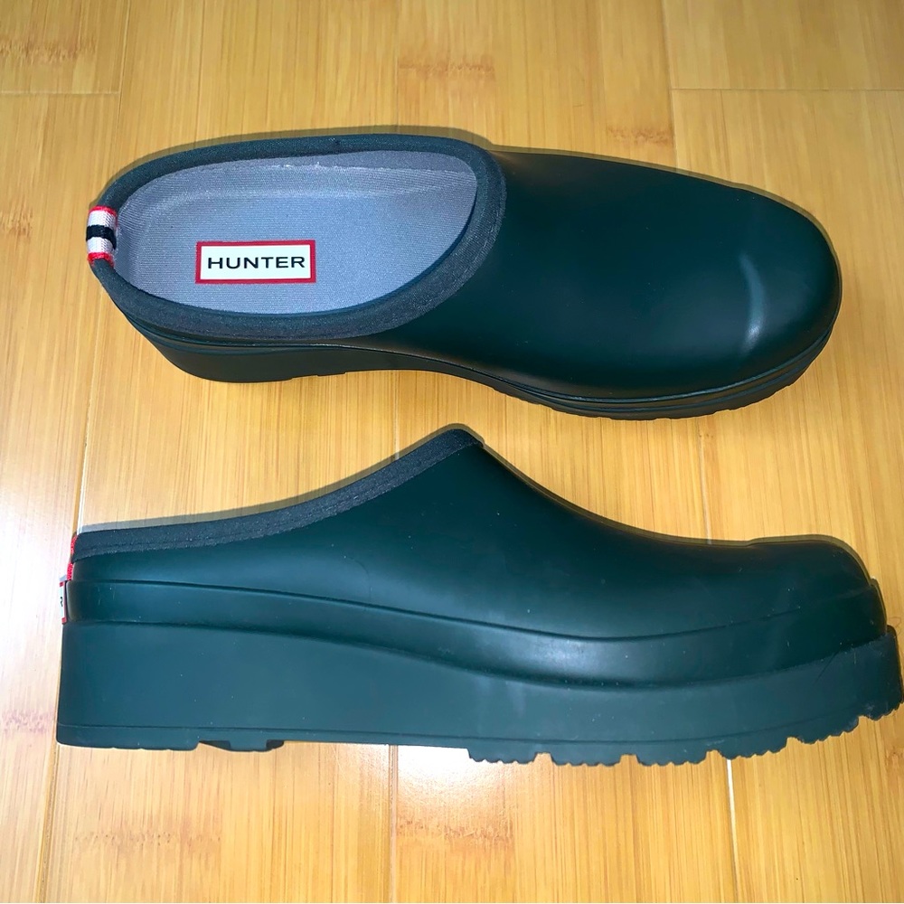 Hunter Play Clogs size 9